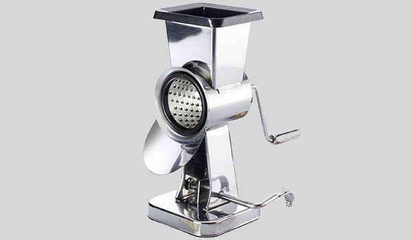 Tipuri de răzătoare și cum o alegi pe cea potrivită