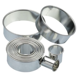 Set 11 forme cutter pentru prajituri, metal, 10 cm - Kitchen Craft