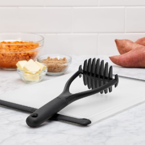 Zdrobitor 28 cm plastic - OXO