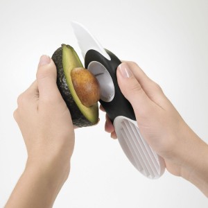 Feliator pentru avocado 3-in-1, plastic - OXO
