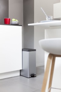Cos de gunoi dreptunghiular, cu pedala, 40L, "Slim"- Curver