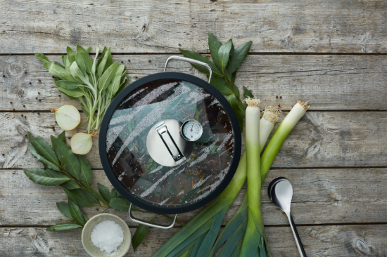 Oala inox  gatire la aburi 28 cm 5 l "Vitalis" - WMF