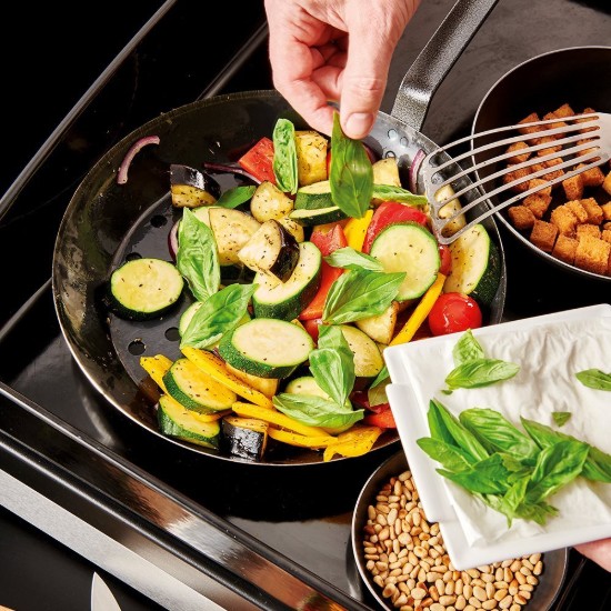 Tigaie perforata castane 28 cm, otel albastru, "Outdoor" - de Buyer