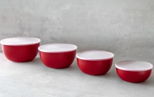 Set 4 boluri preparare, din plastic, cu capac, Empire Red - KitchenAid