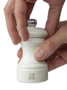 Rasnita pentru piper, 10 cm "Bistrorama", Ivory - Peugeot
