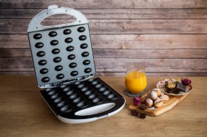 Aparat pentru 12 forme nuci umplute, 1400W - Zokura
