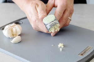 Presa usturoi, otel, 13,5 cm - MasterClass