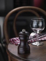 Rasnita pentru piper, 10 cm, "Bistro", Chocolate - Peugeot