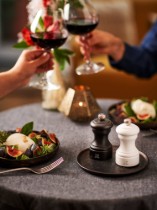 Set 2 rasnite sare si piper, 10 cm "Bistro", White&Black - Peugeot