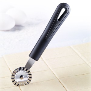 Feliator aluat, inox, 17,6 cm, "Gentle" - Westmark