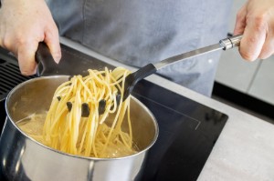 Lingura spaghetti, plastic, 35 cm - Kitchen Craft