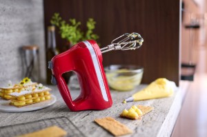 Mixer de mana cu 6 viteze, 60W, Empire Red - KitchenAid