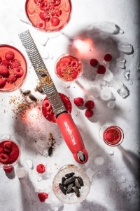 Razatoare citrice, inox chirurgical, 30,5 x 3,3 cm, Pomegranate Red - Microplane