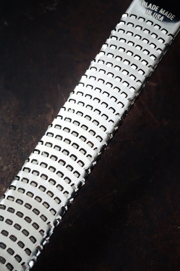 Razatoare clasica, inox chirurgical, 32,5 cm, Cinnamon Orange - Microplane