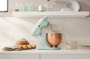 Mixer cu bol 4.7L, Artisan, Model 180, Design Edition, Blossom - KitchenAid