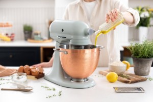Mixer cu bol 4.7L, Artisan, Model 180, Design Edition, Blossom - KitchenAid