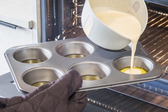 Tava pentru 6 briose, otel, 35 x 26 cm - MasterClass