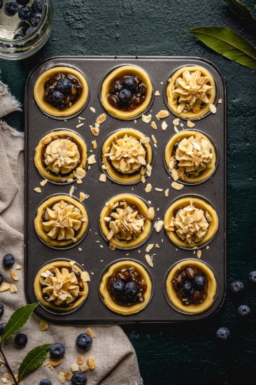 Tava 12 mini briose, otel carbon, 26 x 20 cm - MasterClass