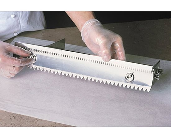 Scraper reglabil pentru prajituri, inox, 42,5x17x6cm - de Buyer