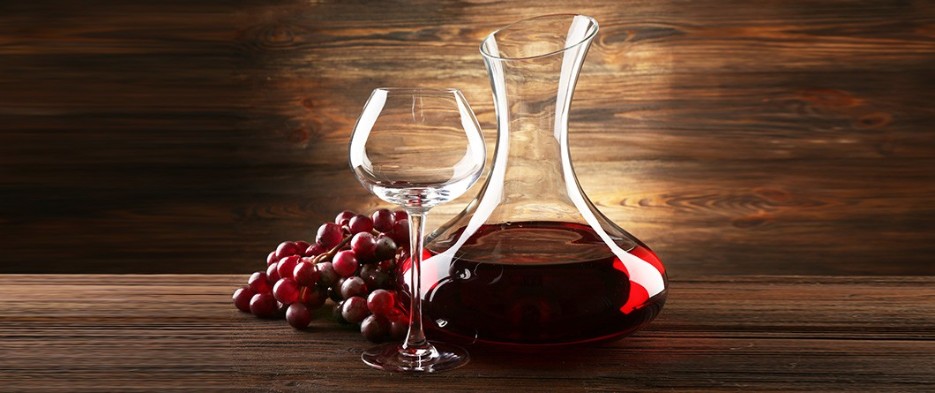 Decantarea vinului: de ce, cum și când?