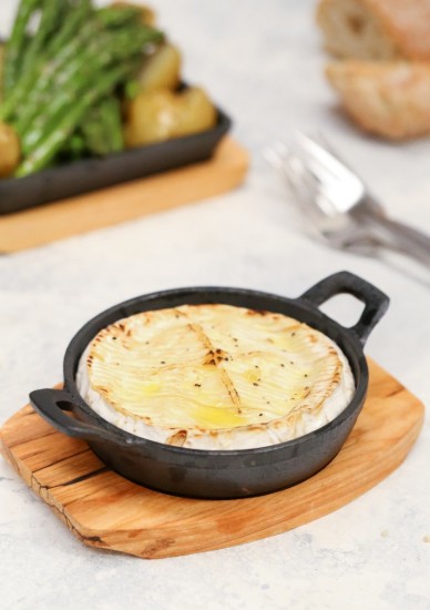 Mini-cratita fonta, 12 cm, cu suport de lemn - Artesa