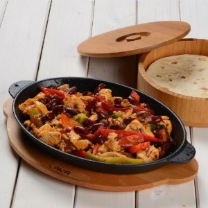 Tava ovala fonta pentru Fajita, 18x24 cm, cu suport lemn - LAVA