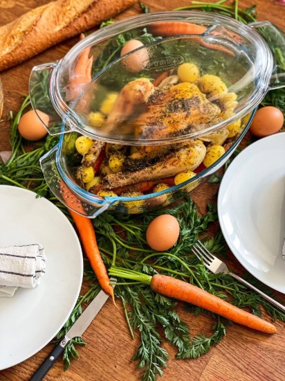 Vas oval cu capac, sticla termorezistenta, 4,4L + 1,4L - PYREX