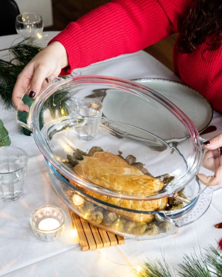 Vas oval cu capac, sticla termorezistenta, 4,4L + 1,4L - PYREX