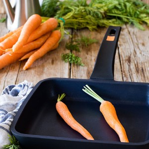 Tigaie grill patrata, aluminiu, 28 x 28 cm, "Efficient" - BRA