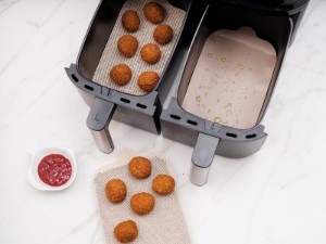 Set 4 protectii antiaderente pentru friteuza dubla AirFryer, fibra de sticla - NoStik