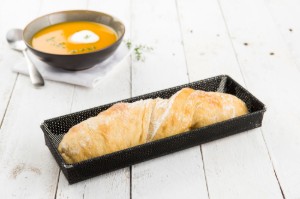 Tava perforata pentru copt baghete, fibra de sticla, 30x8x3 cm - NoStik
