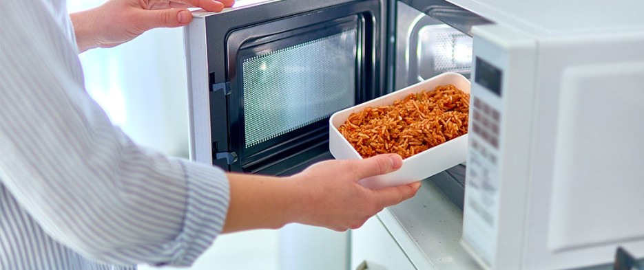 Tipuri de vase ce pot fi folosite în siguranță în cuptorul cu microunde
