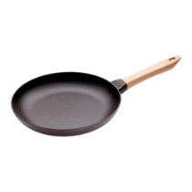 Tigaie fonta, cu maner din lemn, 28 cm - Staub