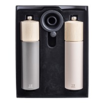 Set 2 rasnite sare si piper, 21 cm, "Boreal", cu palnie din silicon - Peugeot
