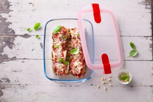 Caserola dreptunghiulara, cu capac, sticla termorezistenta, 23x15cm/1,2L, Rosu - PYREX