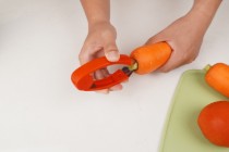 Cleste pentru indepartat cotor fructe si legume - Zokura