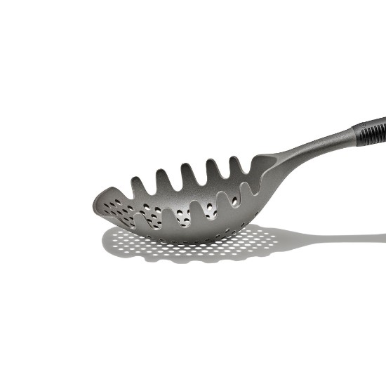 Paleta strecuratoare pentru paste, 34,7cm - OXO