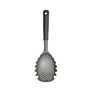 Paleta strecuratoare pentru paste, 34,7cm - OXO