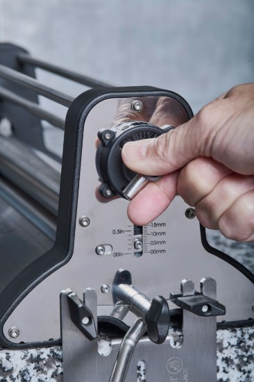 Masina de intins aluat, inox - de Buyer