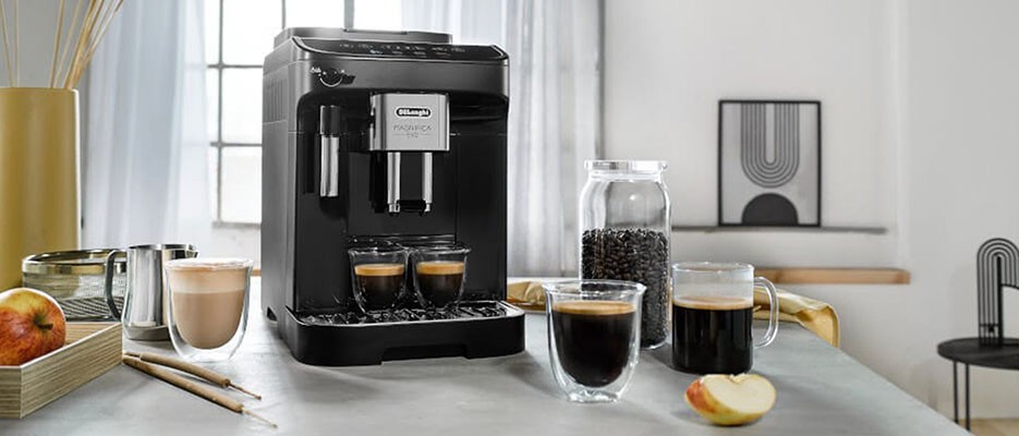 Cafeaua Perfectă Acasă: Ghid pentru Alegerea Espressorului Ideal