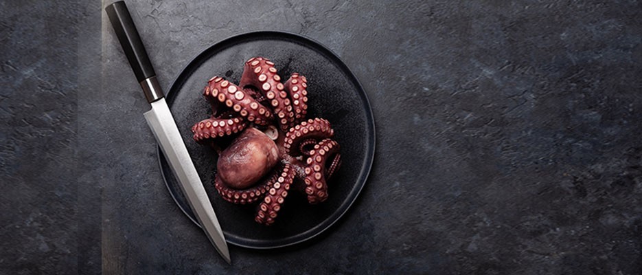 Arta de a găti caracatița: tehnici și ustensile esențiale pentru o textură ideală Arta de a găti caracatița: tehnici și ustensile esențiale pentru o textură ideală