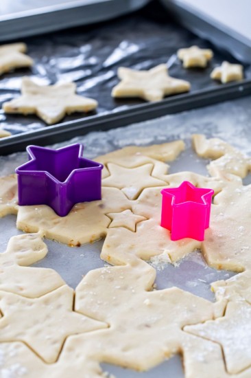 Set 5 forme prajituri, forma stea, plastic - Colourworks