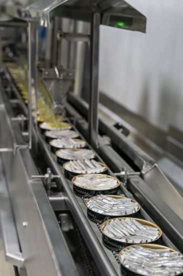 Baby sardine în ulei de măsline (picante) 10/14, 112 g - Real Conservera, Spania