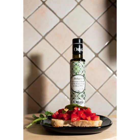 Ulei de măsline extravirgin organic cu aromă de busuioc, 250 ml ℮, Oilalá