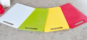 Tocator plastic, 34 x 24 cm, grosime 0,5 cm, Rosu - Kesper