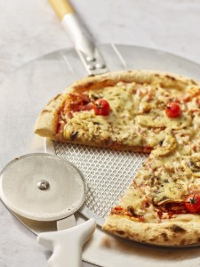 Tava perforata pentru pizza, aluminiu, 33 cm - de Buyer