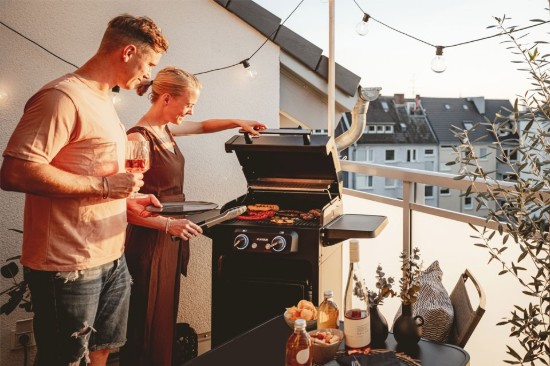 Gratar electric 3 Kw switch grid din fonta emailata Enders eFlavour 2 Turbo 97156