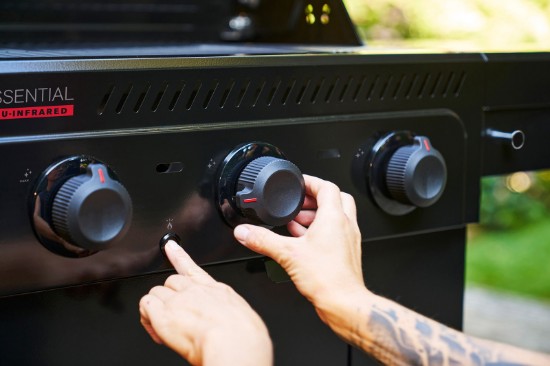 Gratar pe gaz Char-Broil Essential 3 G cu 3 arzatoare, grile din fonta, TRU-Infrared 140234