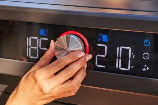 Gratar pe gaz Char-Broil Evolve, display, grile din fonta, TRU-Infrared 140991