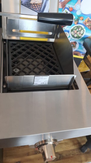 Gratar pe gaz din inox Char-Broil Professional Pro S 3, grile din fonta, sear burner, TRU-Infrared 140920